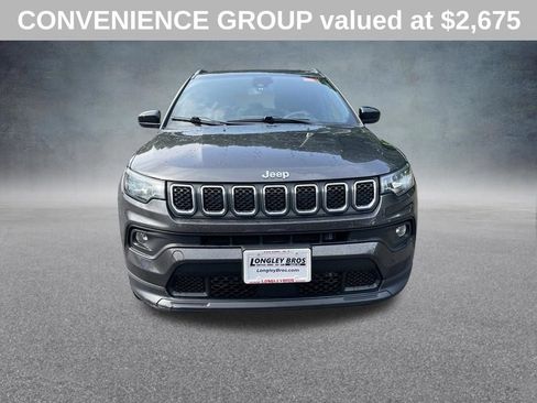 Used 2023 Jeep Compass Latitude w/ Convenience Group AWD/4WD image 2