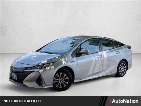 Used 2022 Toyota Prius Prime XLE FWD image 1
