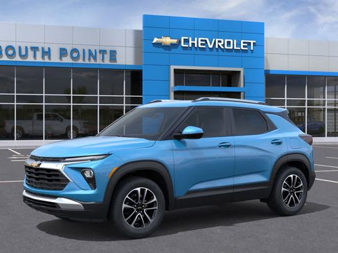 New 2026 Chevrolet TrailBlazer LT image 2