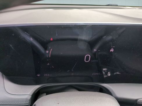 Used 2025 Buick Encore GX Preferred FWD image 11