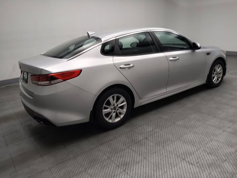 Used 2016 Kia Optima LX FWD image 10