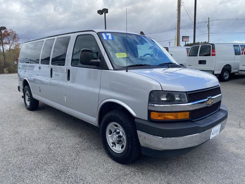 Used 2017 Chevrolet Express 3500 LT w/ LT Preferred Equipment Group image 1