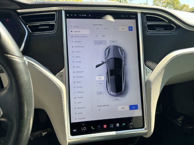 Used 2015 Tesla Model S 70D AWD/4WD image 8