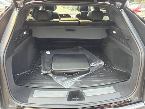 Used 2025 Cadillac Lyriq Luxury w/ LPO, Floor Liner Package AWD/4WD image 33