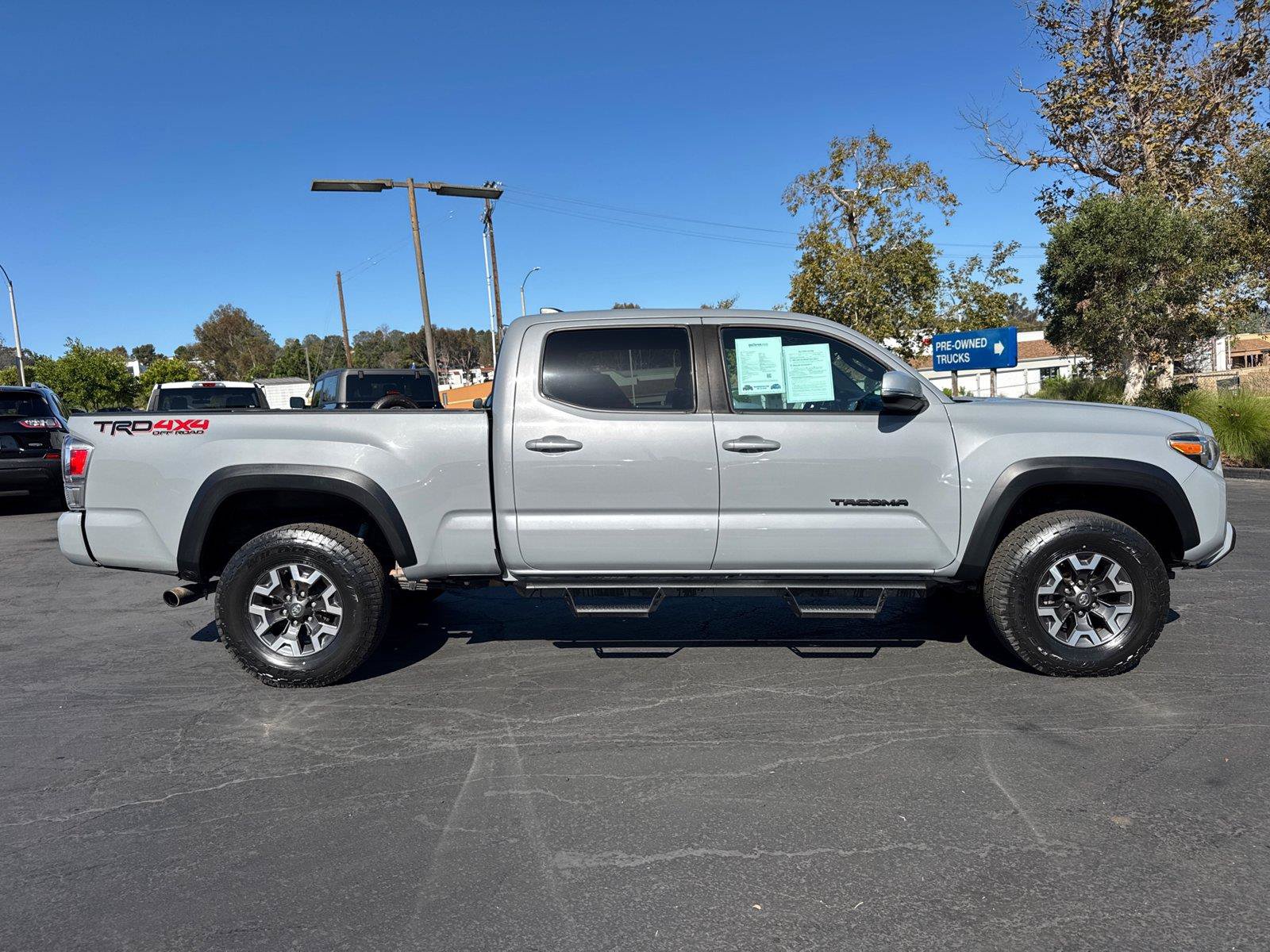 Used 2020 Toyota Tacoma TRD Off-Road w/ Technology Package AWD/4WD image 7