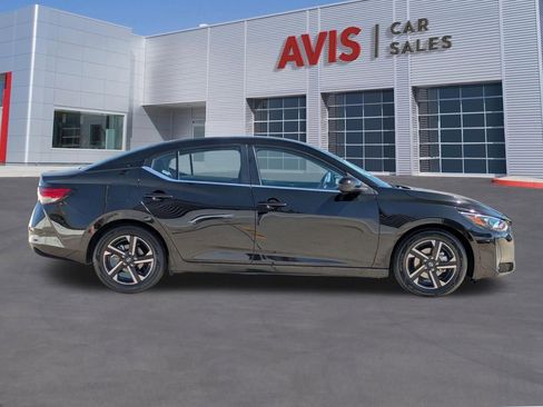 Used 2025 Nissan Sentra SV FWD image 5