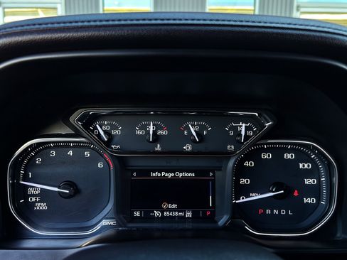 Used 2020 GMC Sierra 1500 Elevation w/ Elevation Value Package image 16