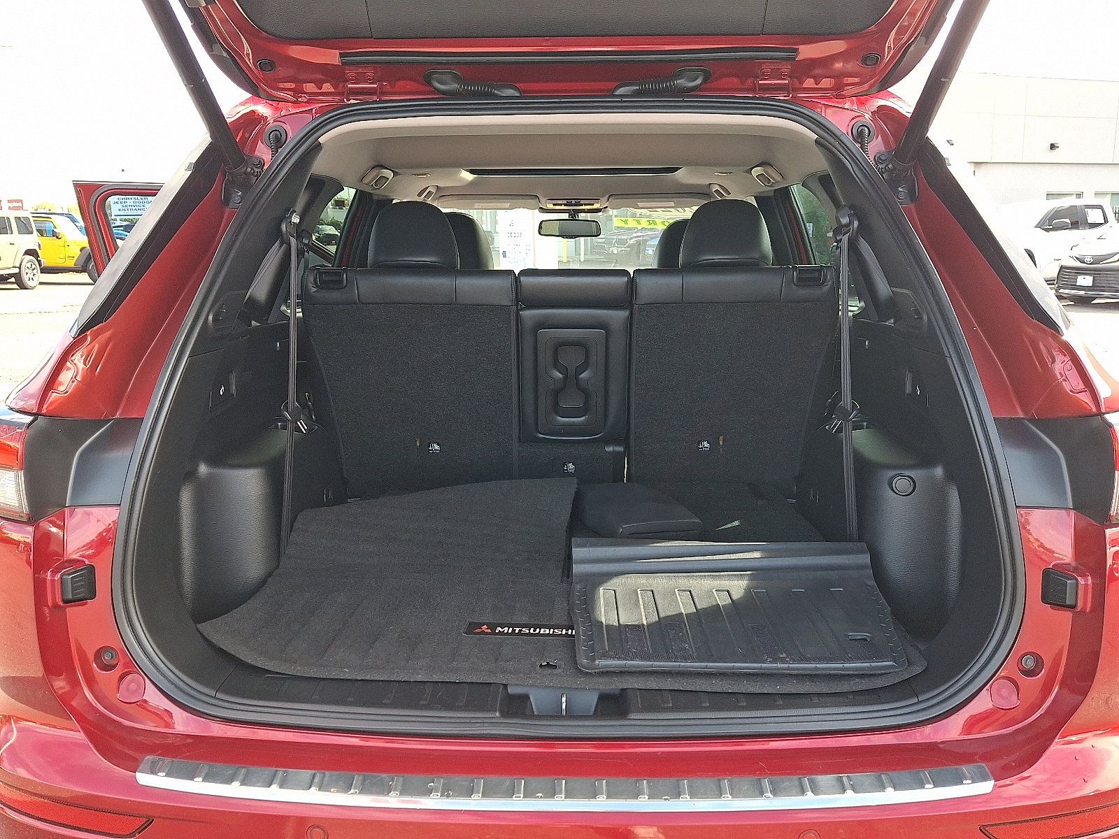 Used 2022 Mitsubishi Outlander SE AWD/4WD image 29