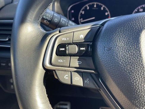 Used 2021 Honda Accord Sport image 10