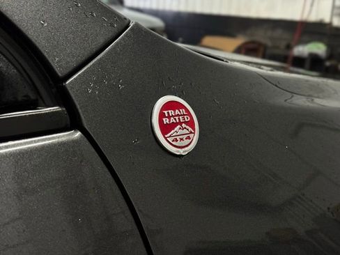 Used 2022 Jeep Cherokee Trailhawk w/ Comfort/Convenience Group image 6