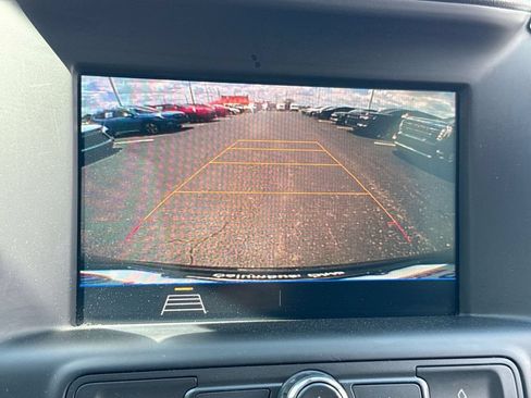 Used 2020 GMC Terrain SLE FWD image 17