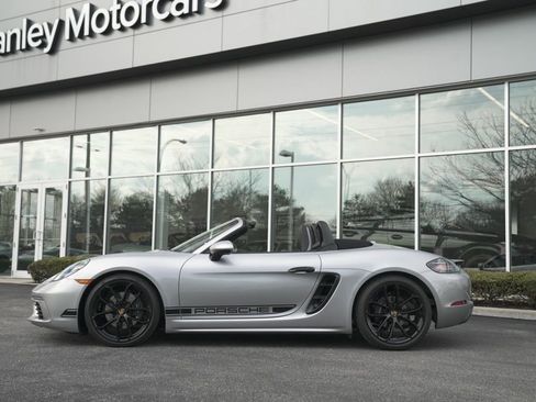Used 2025 Porsche 718 Boxster RWD image 10