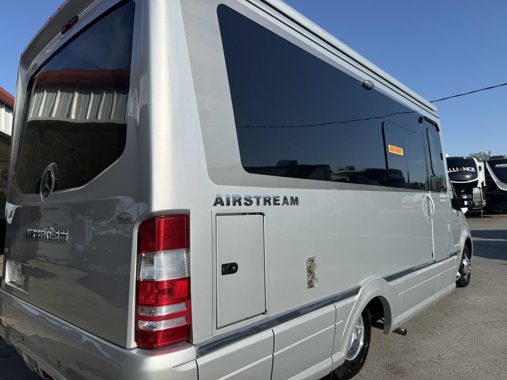 Used 2020 Mercedes-Benz Sprinter 3500 image 23