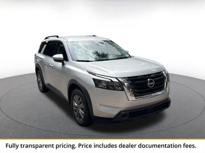 Used 2025 Nissan Pathfinder SV
