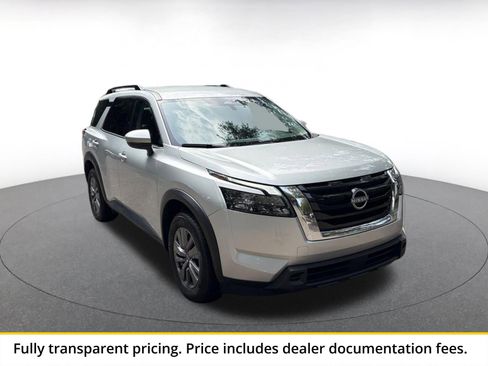Used 2025 Nissan Pathfinder SV AWD/4WD image 1