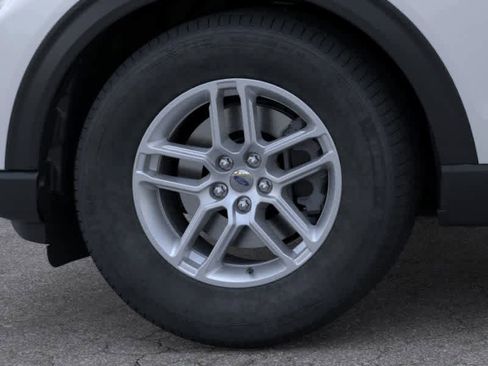 New 2026 Ford Explorer Active image 19