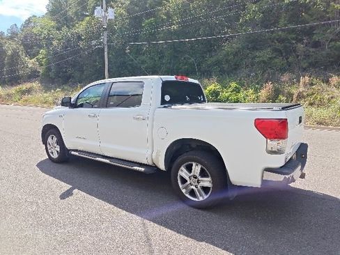 Used 2010 Toyota Tundra Limited RWD image 4