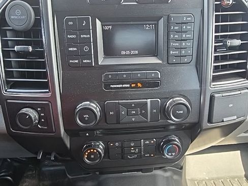 Used 2017 Ford F150 XLT AWD/4WD image 17