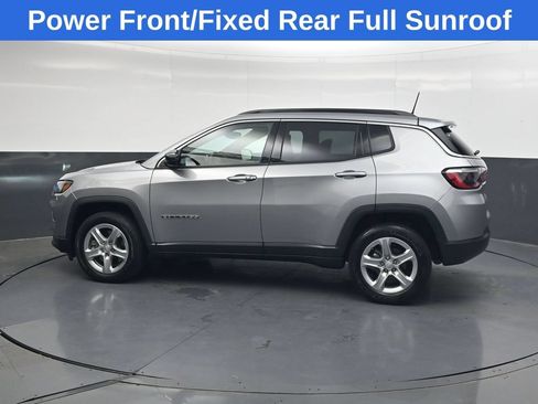 Used 2023 Jeep Compass Latitude w/ Sun and Sound Group AWD/4WD image 7