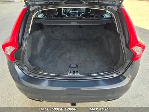 Used 2015 Volvo V60 T5 Premier image 16