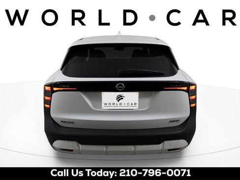 Used 2025 Nissan Kicks SV image 6