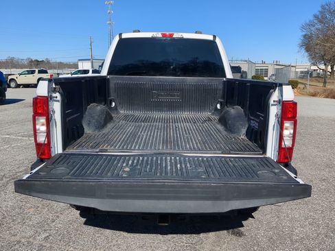 Used 2022 Ford F250 XLT image 11