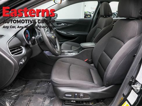 Used 2024 Chevrolet Malibu LT image 24