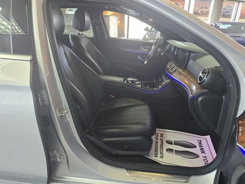 Used 2017 Mercedes-Benz E 300 image 16