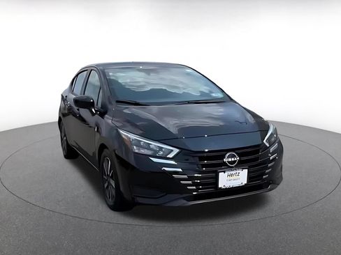 Used 2025 Nissan Versa SV FWD image 3