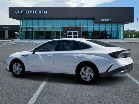 New 2026 Hyundai Sonata SE FWD image 4
