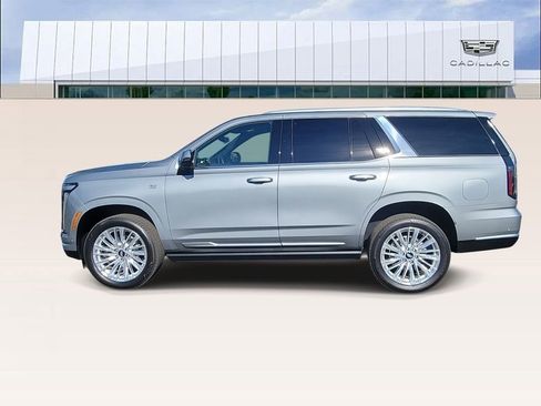 Used 2026 Cadillac Escalade Luxury image 5