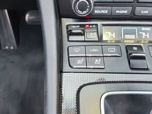 Used 2017 Porsche 911 Carrera 4S image 23