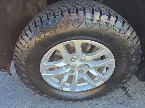 Used 2020 Chevrolet Silverado 1500 LTZ w/ LTZ Convenience Package image 4