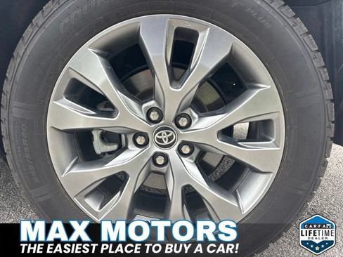 Used 2024 Toyota Grand Highlander AWD image 11
