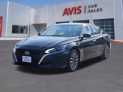 Used 2024 Nissan Altima 2.5 SV