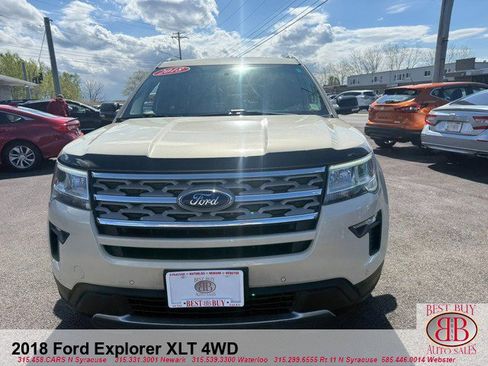 Used 2018 Ford Explorer XLT w/ Equipment Group 202A AWD/4WD image 8