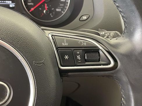 Used 2018 Audi Q3 2.0T Premium Plus w/ Premium Plus Package AWD/4WD image 35
