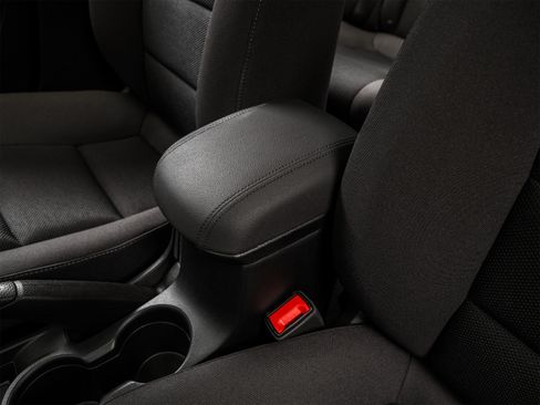 Used 2015 Chevrolet Cruze LT w/ Technology Package FWD image 32