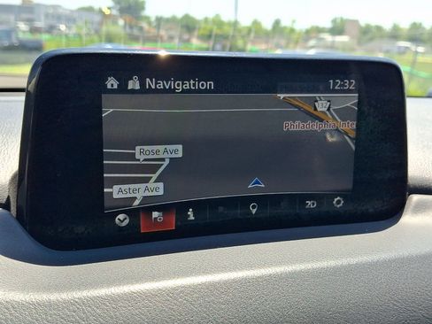 Used 2018 MAZDA CX-5 Touring w/ Preferred Equipment Package AWD/4WD image 18