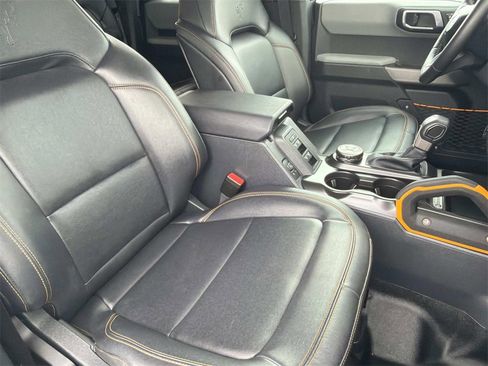 Used 2022 Ford Bronco Badlands w/ Sasquatch Package image 27