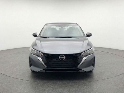 Used 2025 Nissan Sentra SV image 2