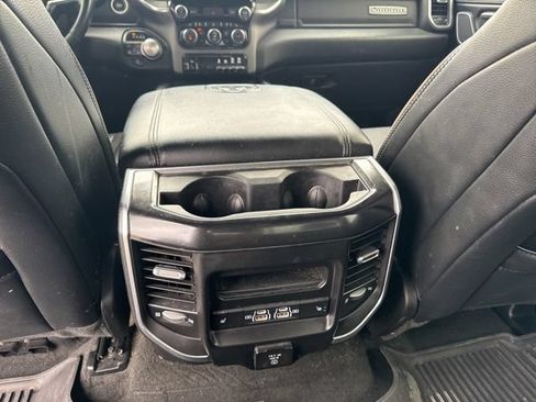 Used 2022 RAM 1500 Laramie AWD/4WD image 16