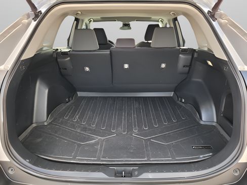 Used 2022 Toyota RAV4 XLE w/ Convenience Package AWD/4WD image 31