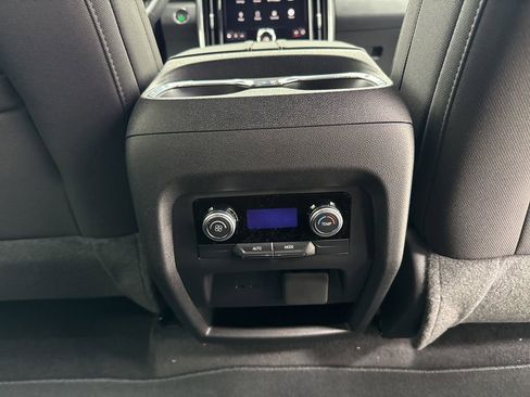 New 2026 GMC Acadia Elevation image 13