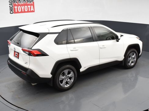 Used 2025 Toyota RAV4 LE AWD/4WD image 19