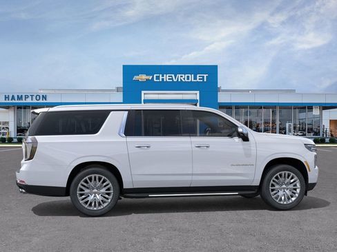New 2026 Chevrolet Suburban Premier image 5
