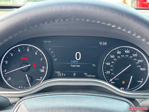 Used 2021 Toyota Avalon Limited FWD image 24