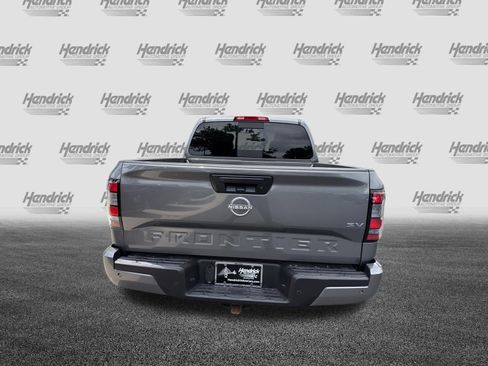 Used 2024 Nissan Frontier SV w/ SV Convenience Package RWD image 9