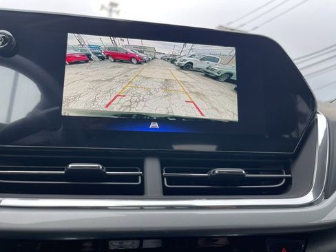 New 2025 Chevrolet Trax LT image 14