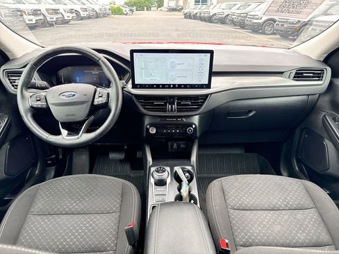 Used 2024 Ford Escape Active w/ Tech Pack #1 AWD/4WD image 2